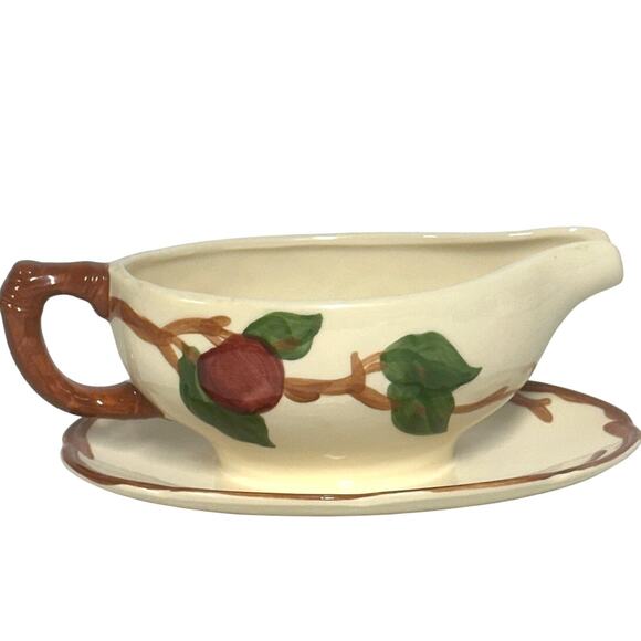 Franciscan Vintage Red Apple USA 8.75" Gravy Boat w/Attached Underplate - Picture 3 of 7